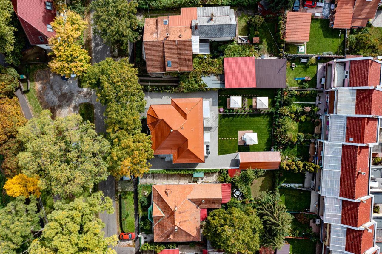 Villa Garden Eger Buitenkant foto